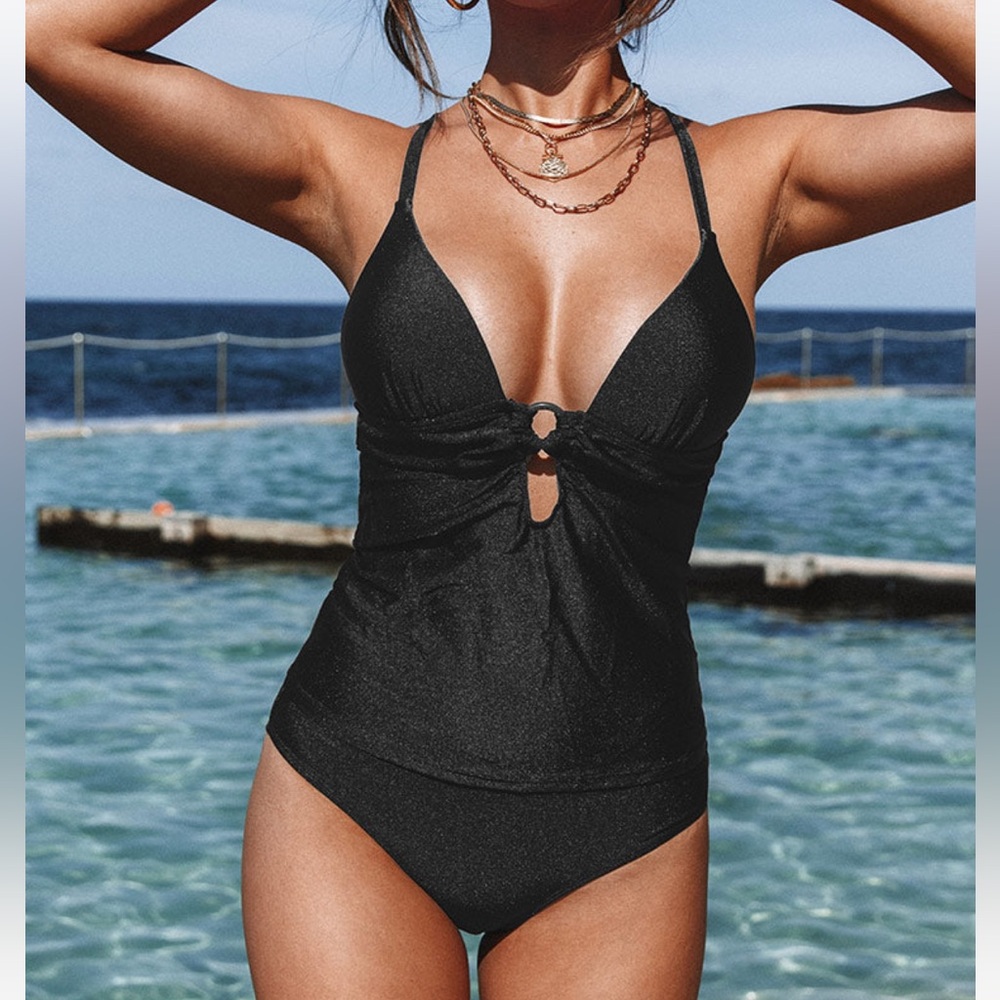 Cupshe Black One Piece Swimsuit with Plunging V-Neck